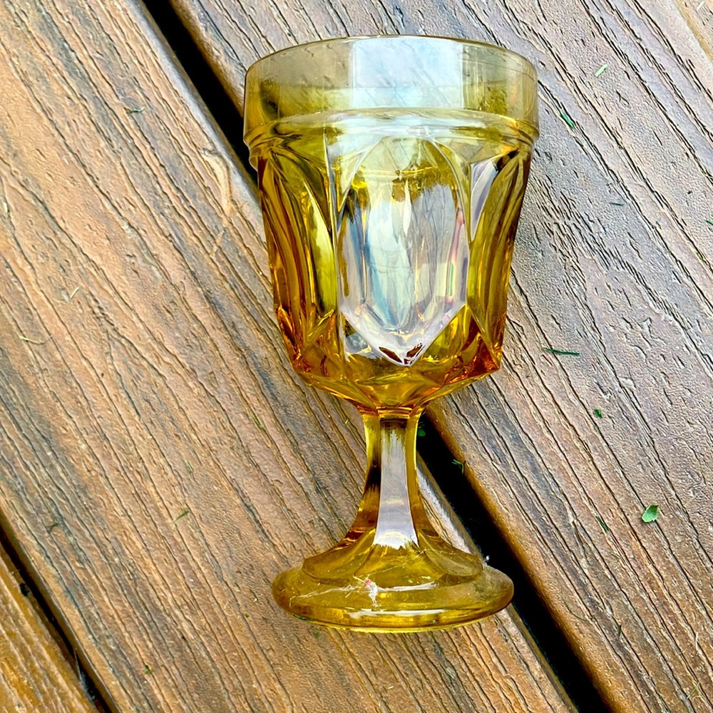 VINTAGE HONEY YELLOW GOBLET SET OF 5